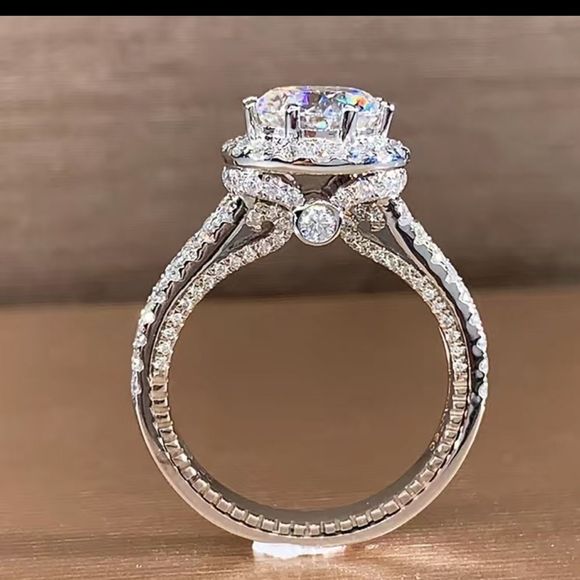 4CT HALO ROUND BRILLIANT CUT CATHEDRAL LAB GROWN DIAMOND SIZE 8 - Picture 3 of 7